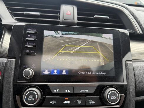 Used 2019 Honda Civic EX image 19