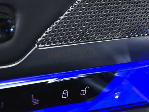 Used 2025 BMW 760i xDrive image 39