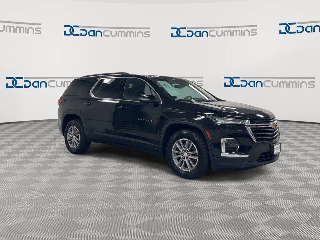 Used 2022 Chevrolet Traverse LT w/ LPO, Floor Liner Package AWD/4WD image 2
