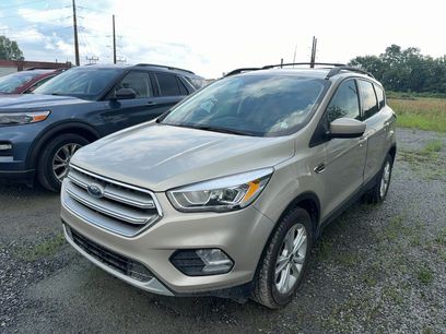 Used 2017 Ford Escape SE w/ Equipment Group 201A