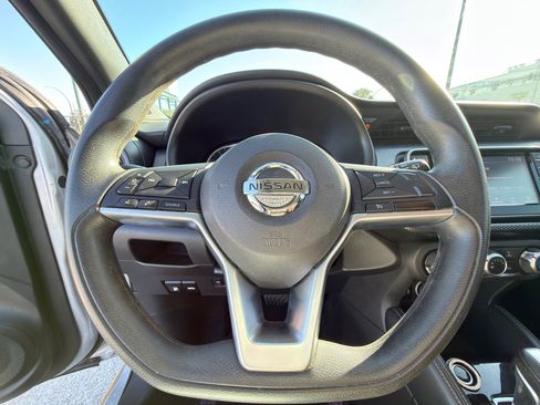Used 2019 Nissan Kicks S w/ Exterior Electronics Package image 19