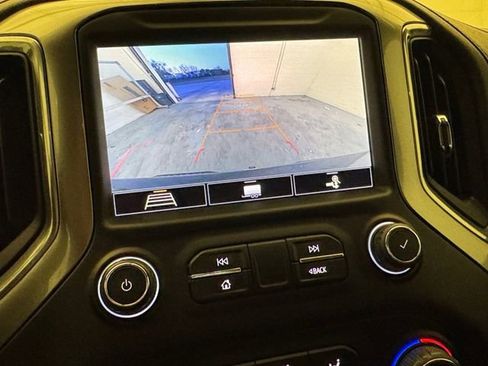 Used 2020 Chevrolet Silverado 1500 LT w/ Texas Edition image 9