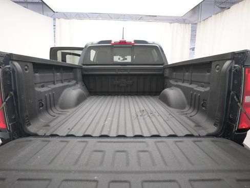 Used 2018 Chevrolet Colorado Z71 w/ Centennial Edition image 9