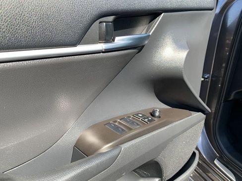Used 2023 Toyota Camry SE FWD image 14