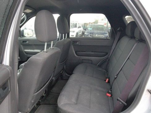 Used 2011 Ford Escape XLT AWD/4WD image 23
