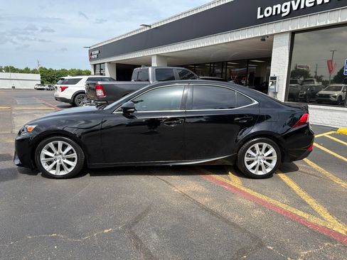 Used 2015 Lexus IS 250 RWD image 9