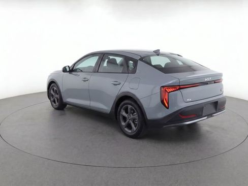 Used 2025 Kia K4 FWD image 3