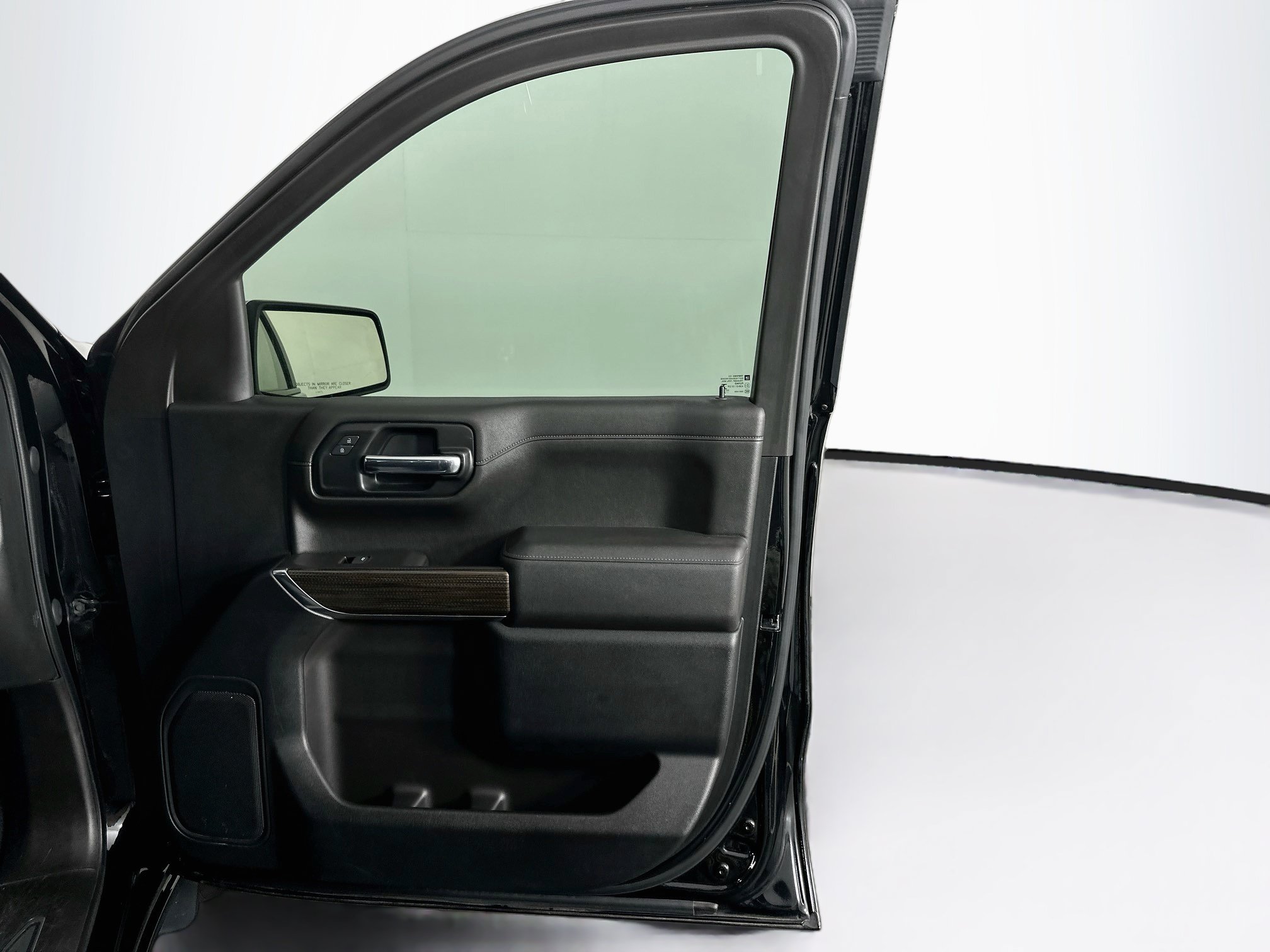 Used 2021 Chevrolet Silverado 1500 LT RWD image 31