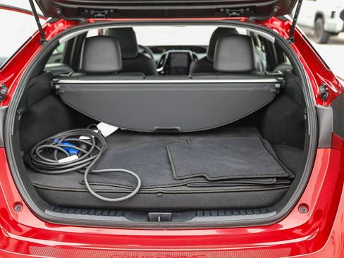 Certified 2017 Toyota Prius Prime Advanced w/ Carpet Mat Package FWD image 25