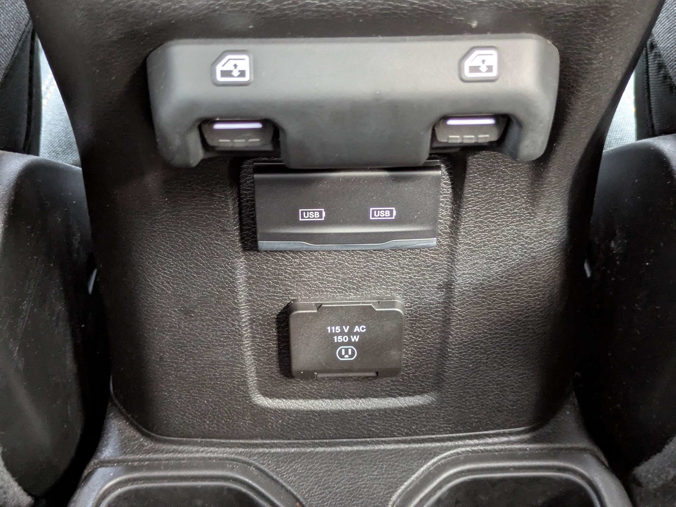 Used 2026 Jeep Wrangler Unlimited Sahara AWD/4WD image 32