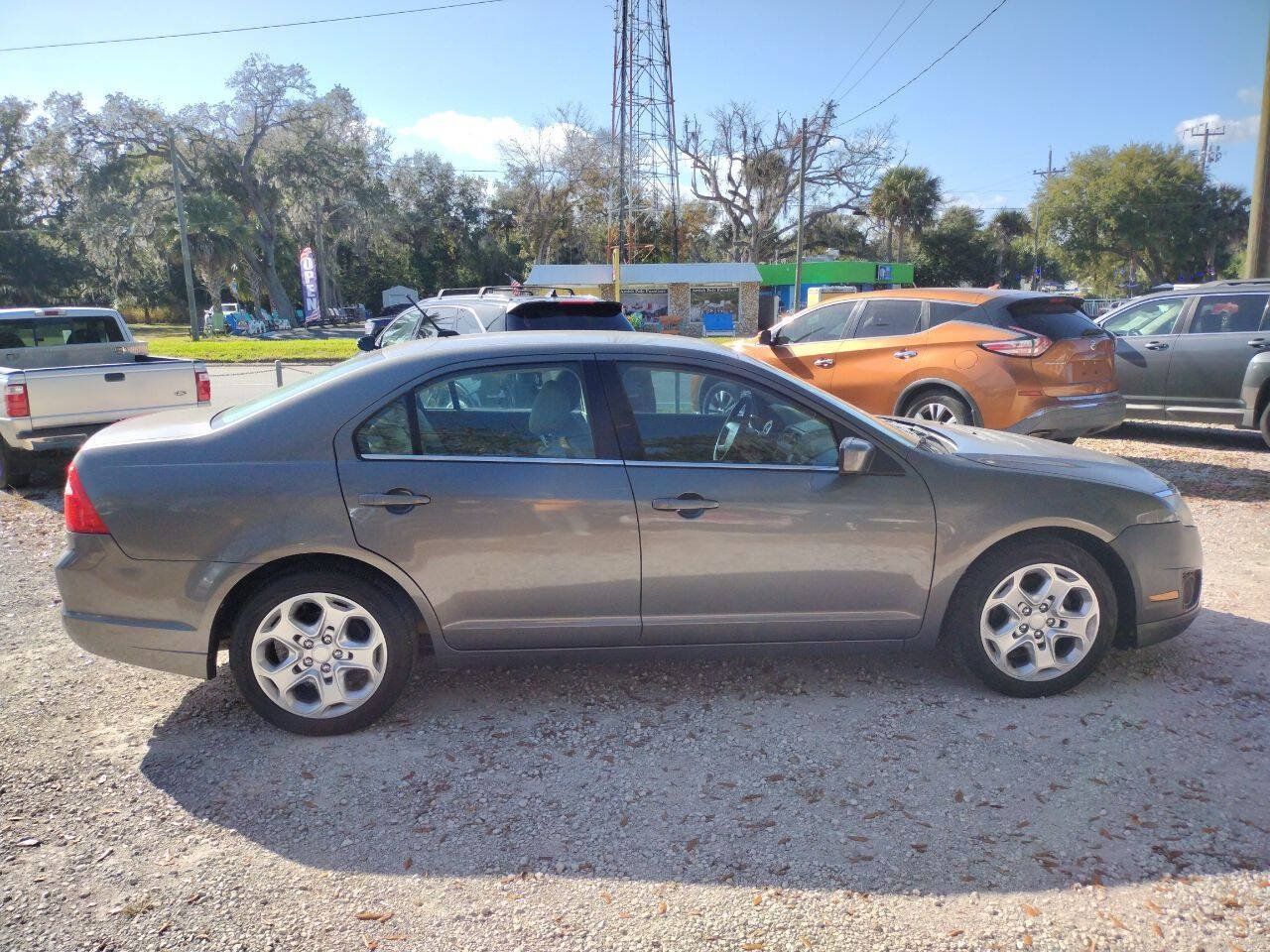 Used 2011 Ford Fusion SE w/ 201A Rapid Spec Order Code FWD image 7