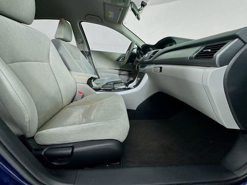 Used 2013 Honda Accord LX image 34