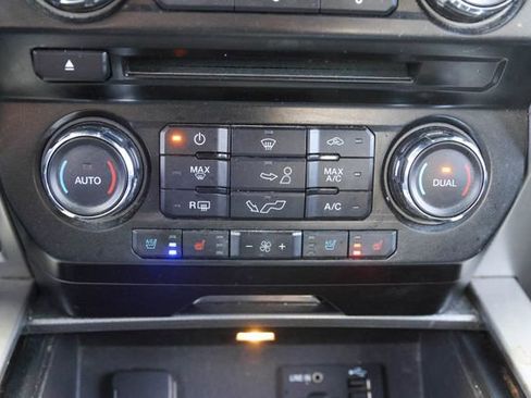 Used 2015 Ford F150 Lariat image 20