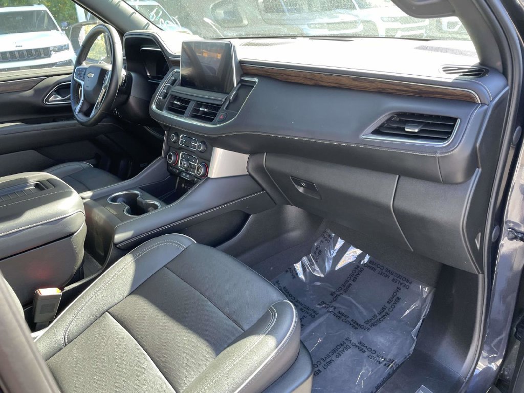 Used 2024 Chevrolet Tahoe Premier AWD/4WD image 11