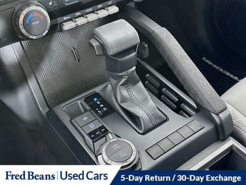 Used 2025 Toyota Tacoma SR5 AWD/4WD image 23