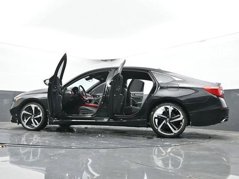 Used 2019 Honda Accord Sport image 66