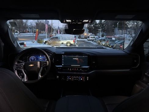 Used 2024 Chevrolet Silverado 2500 LTZ w/ LTZ Plus Package image 23