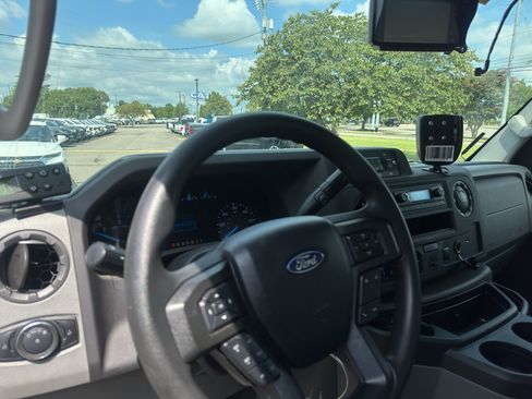 Used 2023 Ford E-350 and Econoline 350 Super Duty w/ Power Windows & Locks Group RWD image 17