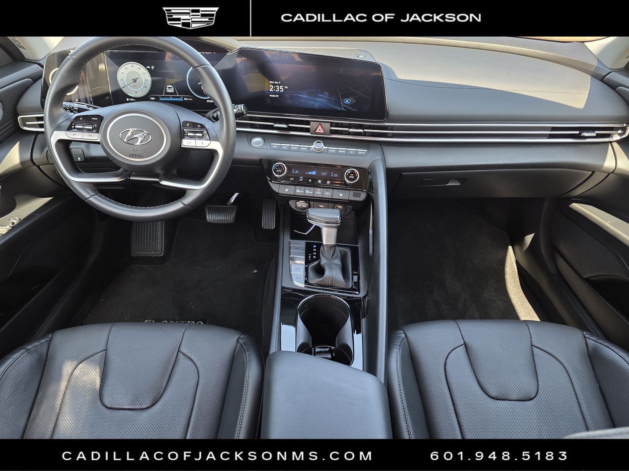 Used 2023 Hyundai Elantra Limited w/ Cargo Package FWD image 9