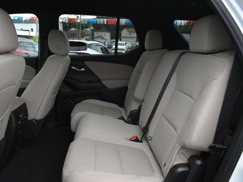 Used 2023 Chevrolet Traverse LS w/ Safety Package FWD image 16