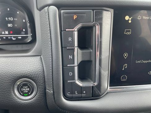 Used 2022 GMC Yukon Denali AWD/4WD image 27