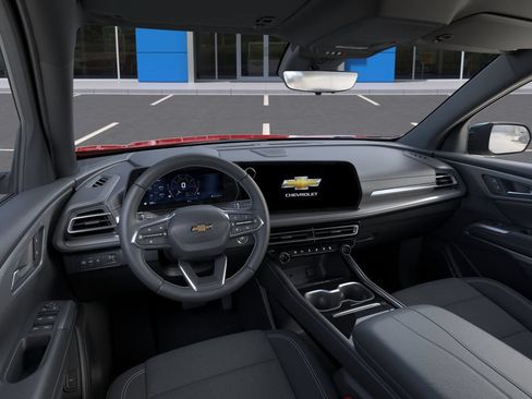 New 2027 Chevrolet Traverse LT w/ Driver Confidence Package FWD image 15