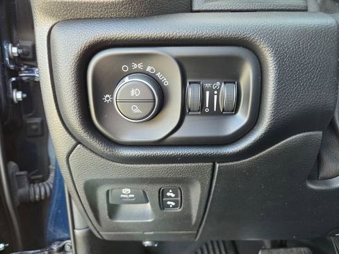 Used 2019 RAM 1500 Big Horn image 21