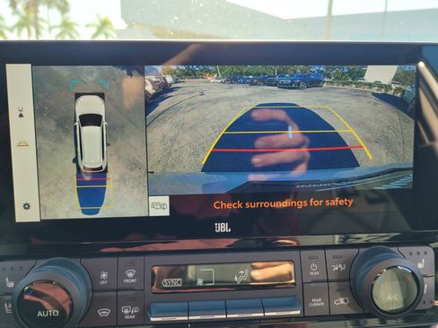 Used 2024 Toyota Grand Highlander Limited image 23