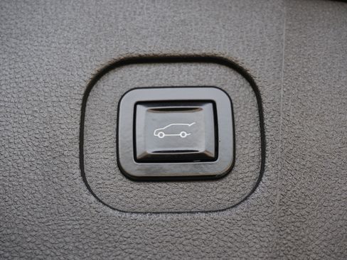 Used 2012 GMC Terrain SLT image 23