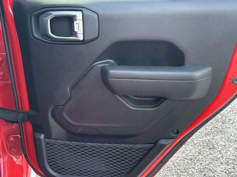 Used 2022 Jeep Gladiator Sport image 17