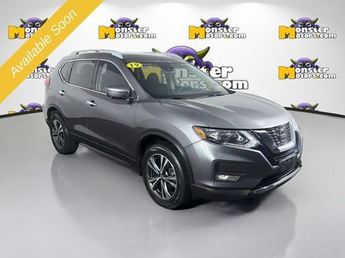 Used 2019 Nissan Rogue SV AWD/4WD image 3