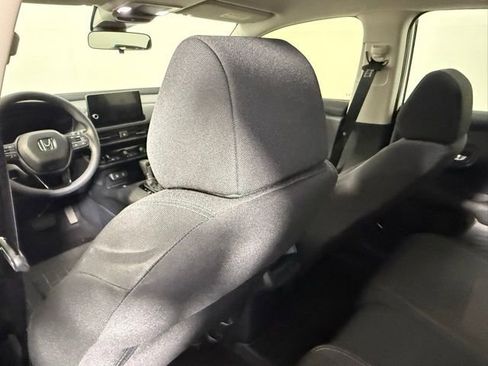 Used 2026 Honda HR-V LX image 31