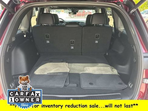 Used 2024 Jeep Grand Cherokee Limited w/ Luxury Tech Group II RWD image 8