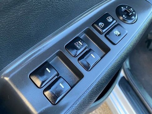 Used 2018 Kia Forte LX image 16