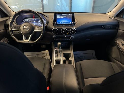 Used 2022 Nissan Sentra SV w/ Trunk Package FWD image 9