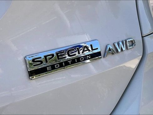Used 2020 Nissan Rogue S w/ Special Edition Package AWD/4WD image 9