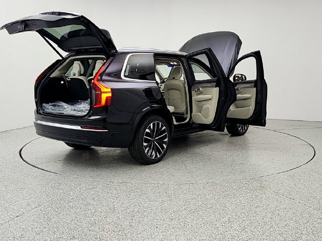 New 2026 Volvo XC90 T8 Ultra w/ Protection Package AWD/4WD image 11