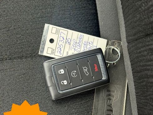 New 2025 Jeep Grand Cherokee Laredo image 27