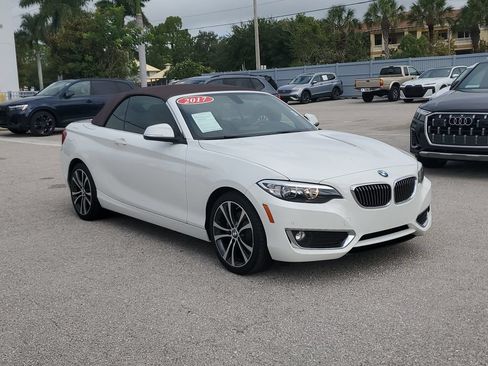 Used 2017 BMW 230i Convertible RWD image 1