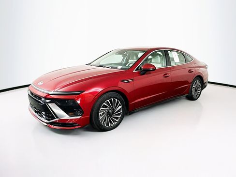 Used 2025 Hyundai Sonata SEL image 3