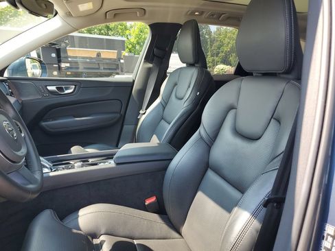 Used 2023 Volvo XC60 B5 Ultimate w/ Climate Package AWD/4WD image 17