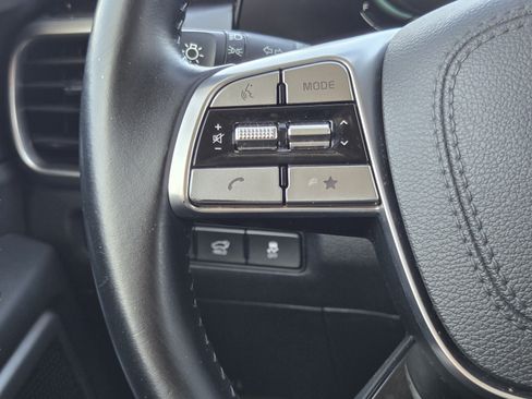 Used 2025 Kia Telluride S FWD image 25