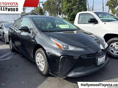 Used 2021 Toyota Prius L Eco w/ Carpet Mat Package (TMS) image 1