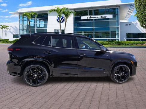 New 2026 Volkswagen Tiguan SE R-Line FWD image 8