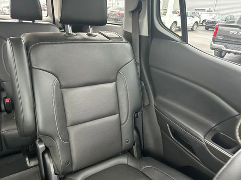 Used 2019 GMC Acadia SLT image 15