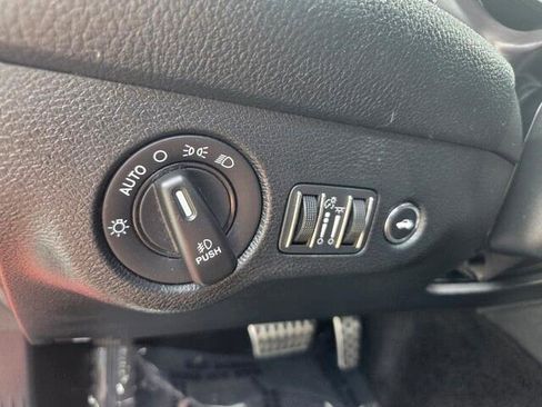 Used 2018 Dodge Challenger R/T Scat Pack RWD image 15