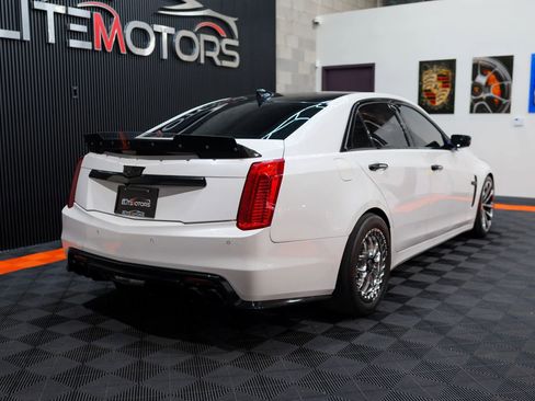 Used 2016 Cadillac CTS V w/ Luxury Package RWD image 15