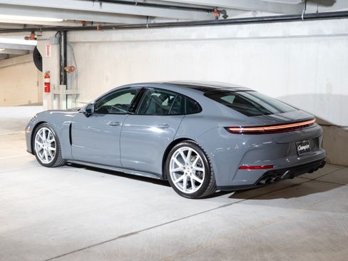 Certified 2025 Porsche Panamera image 3