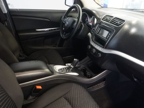 Used 2017 Dodge Journey SXT w/ Comfort/Convenience Group AWD/4WD image 22