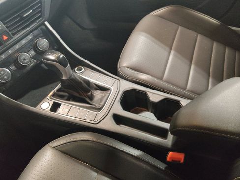Used 2022 Volkswagen Jetta SE FWD image 26